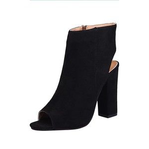 New black peeptoe booties 7 Heel